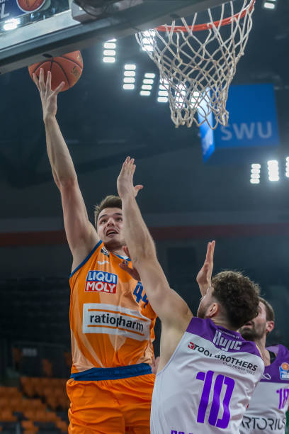 我们可以发 我们可以发