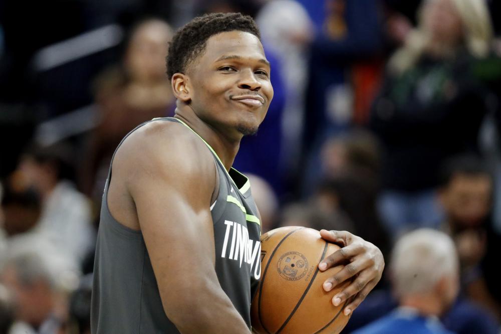 [高尔夫]中国排名：李淑瑛王馨迎上升 殷若宁林希妤领跑.