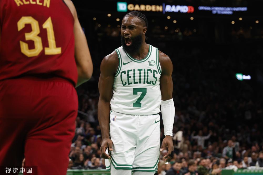 无球跑动持 无球跑动持